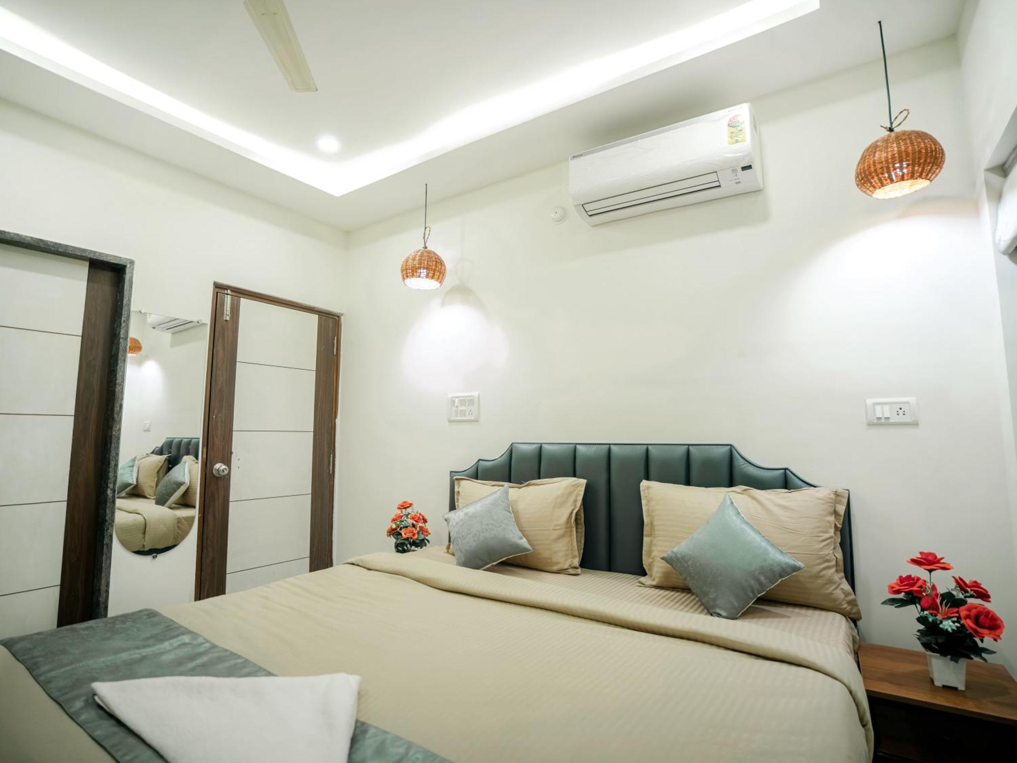 Hotel Euphoria Urban Sleep Hyderabad Bagian luar foto