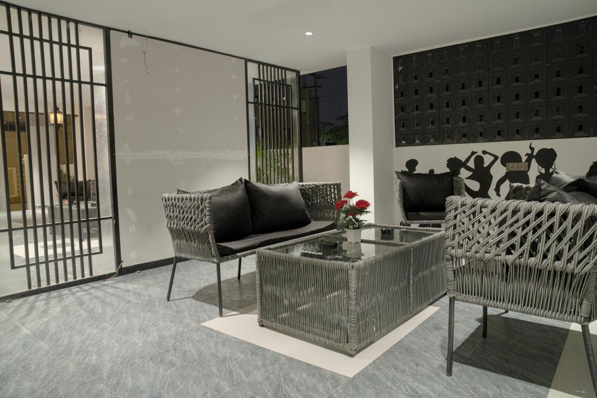 Hotel Euphoria Urban Sleep Hyderabad Bagian luar foto